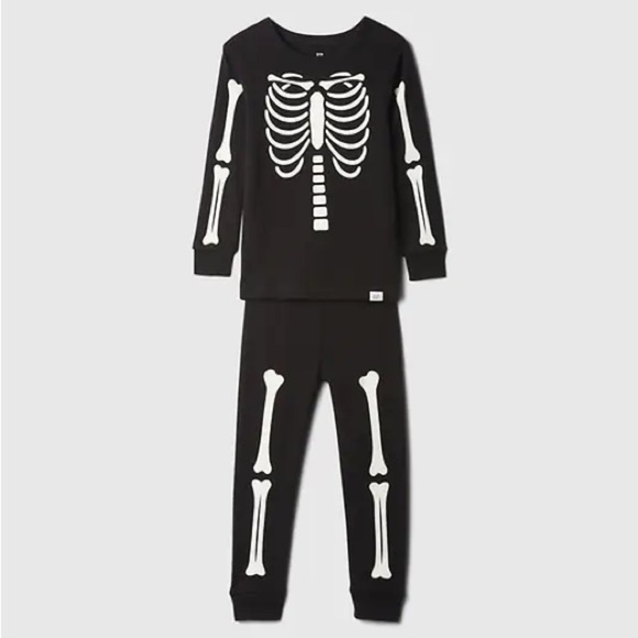 GAP Other - GAP Black Glow-in-the-Dark Skeleton Pajama Set
